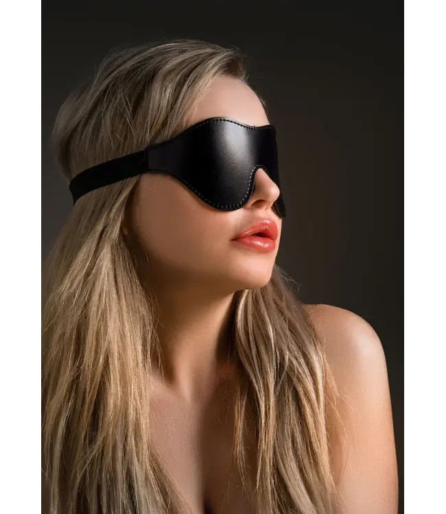 Luxury Bondage Essential - Intense dark blindfold