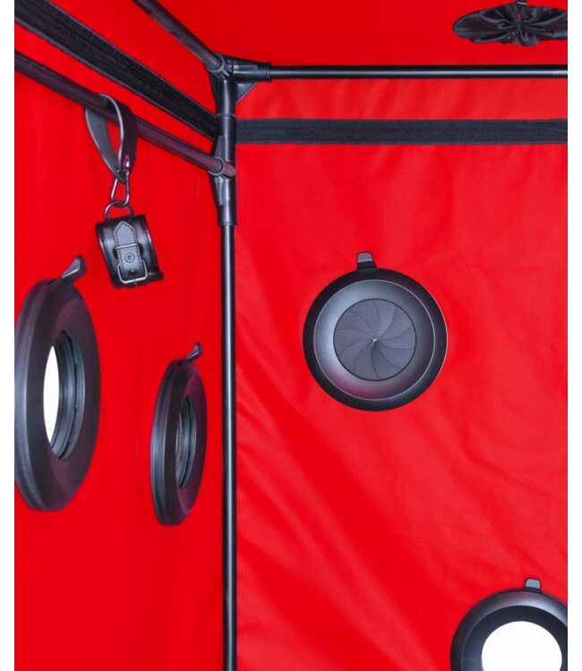 Secretdome – SCANDALE CABIN– Black