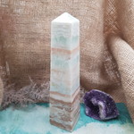 De Verrijking Caribbean Blue Calciet Obelisk 2