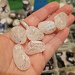 De Verrijking Fire & Ice Kwarts Knuffelsteen