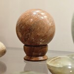 De Verrijking Perzik Maansteen Bol 7,5cm
