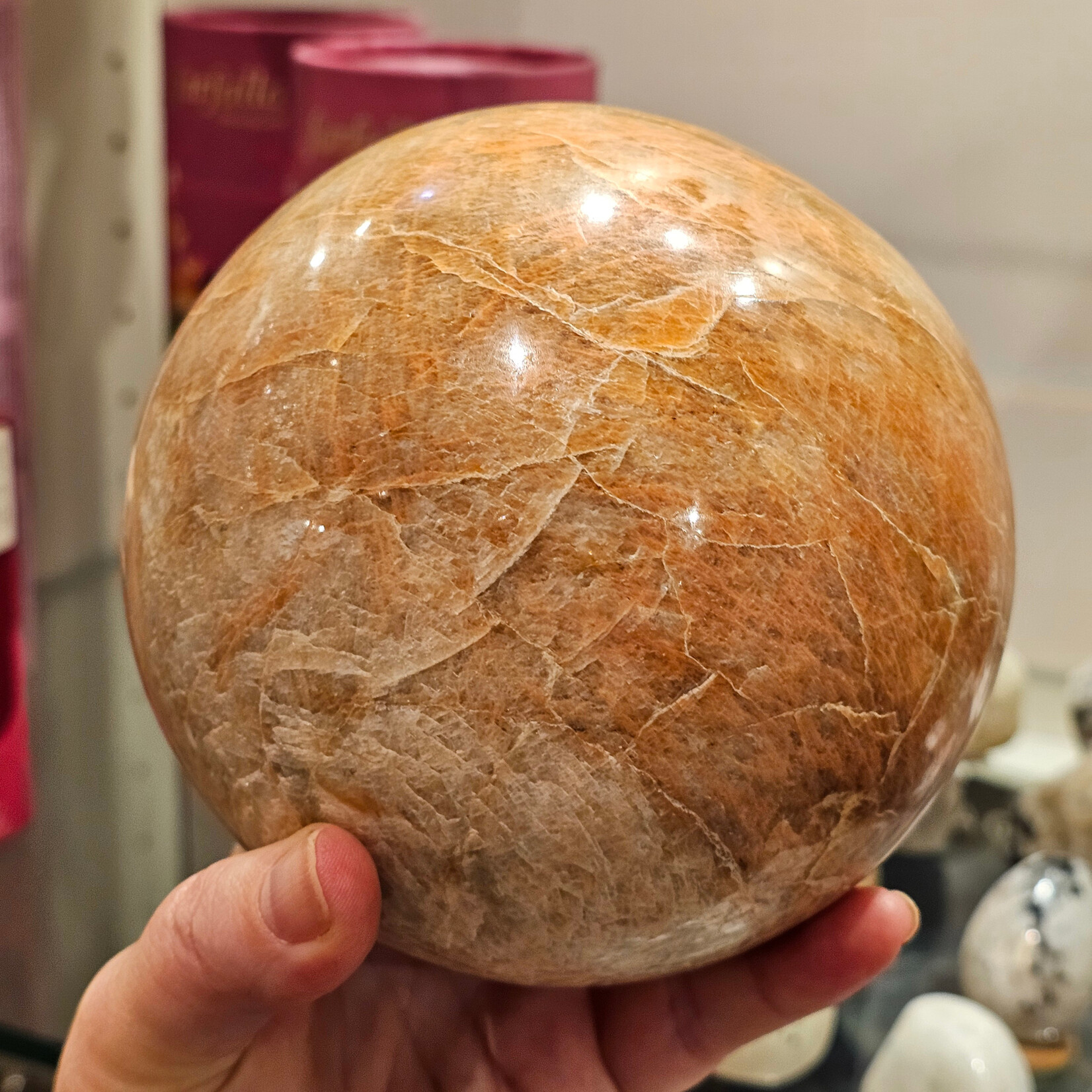 De Verrijking Perzik Maansteen Bol 12cm