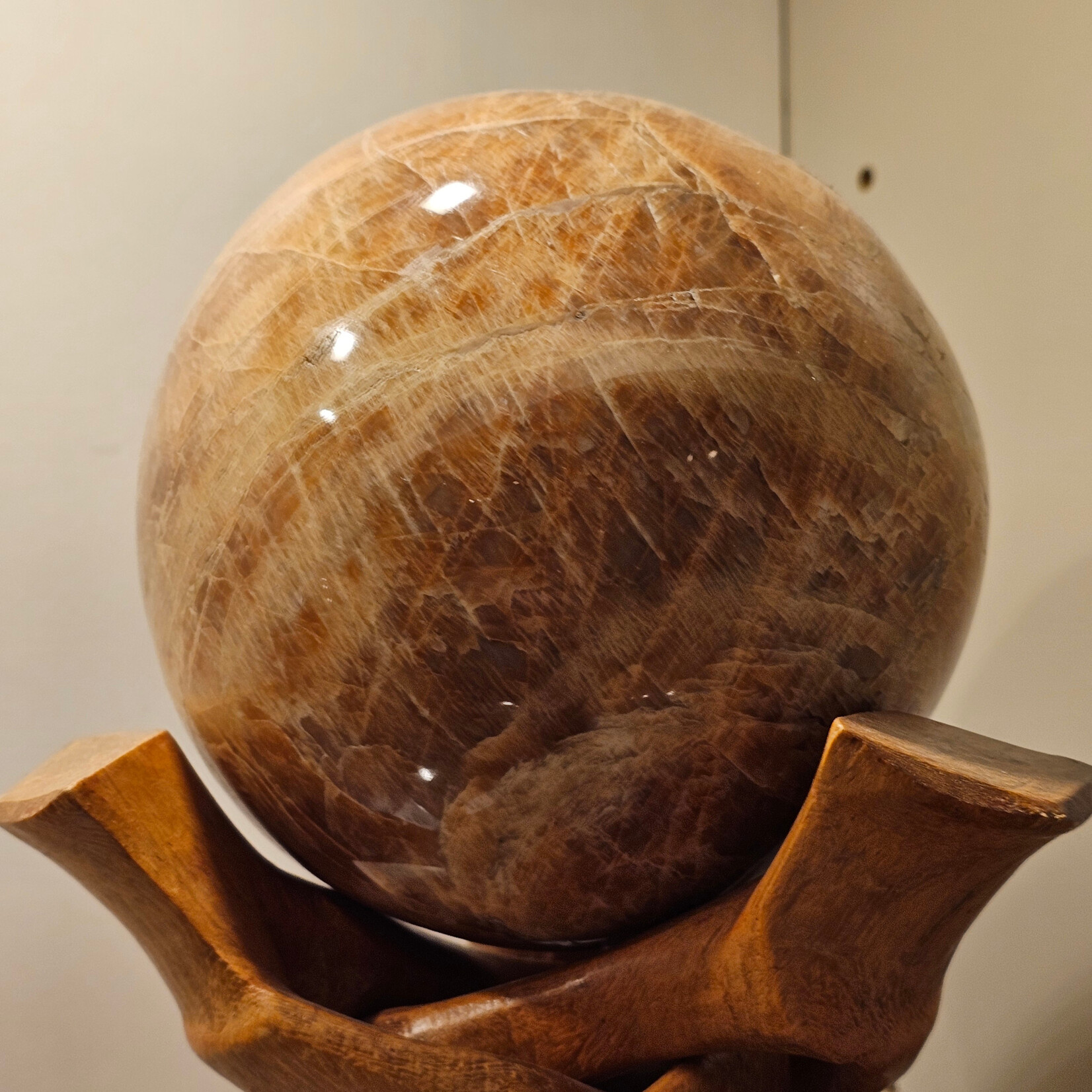 De Verrijking Perzik Maansteen Bol 12cm