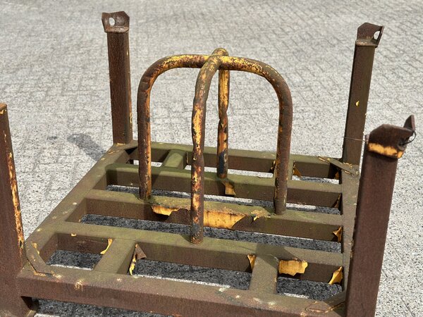 Gebruikte stapelrack 1200x1200x810mm Gebruikte stapelrack 1200x1200x810mm