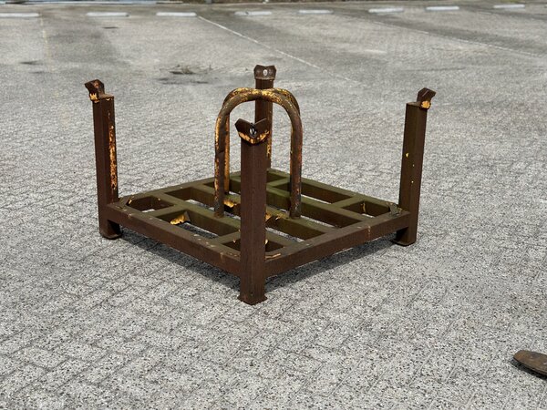 Gebruikte stapelrack 1200x1200x810mm Gebruikte stapelrack 1200x1200x810mm