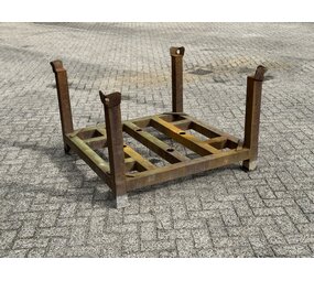 Gebruikte stapelrack 1200x1200x810mm Gebruikte stapelrack 1200x1200x810mm