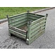 Gebruikte Stapelbak met klep aan korte zijde 1000x800x600mm Groen gelakt Gebruikte Stapelbak met klep aan korte zijde 1000x800x600mm Groen gelakt