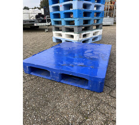Gebruikte kunststof pallets met dichte bovendek 1200x1000x200mm