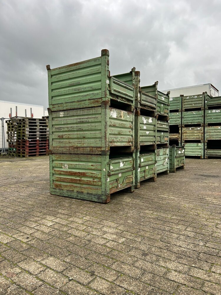 Partij aanbieding stalen stapelbak met klep 1000x800x600mm  Partij aanbieding stalen stapelbak met klep 1000x800x600mm