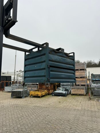 Gebruikte Stalen stapelbak  1200x1000x1010mm 