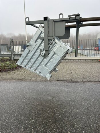 Partij kantelbakken met traverse 700L 1200x800x800mm Partij kantelbakken met traverse 700L 1200x800x800mm