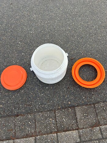 Gebruikte kunststof vaten 26L Gebruikte kunststof vaten 26L