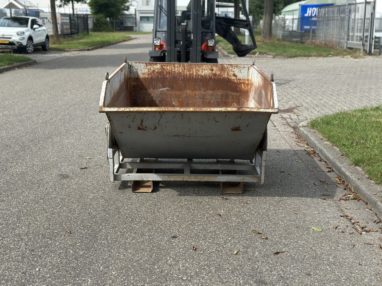 Gebruikte kantelbak (nr 1)  1600x1300x1000mm