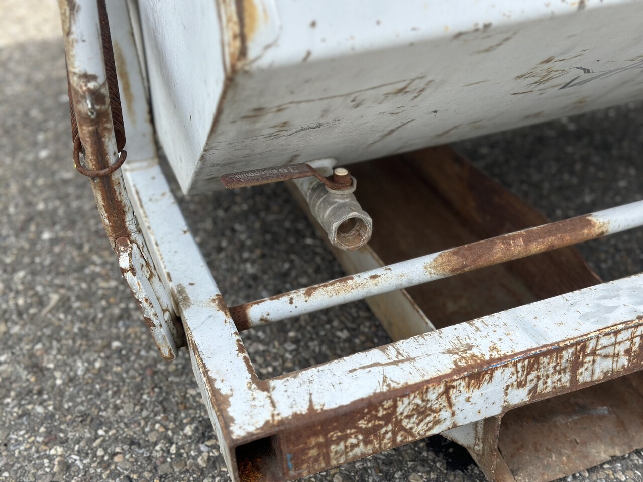 Gebruikte kantelbak (nr 1)  1600x1300x1000mm