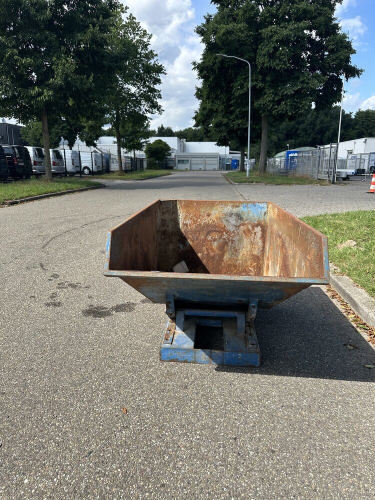 Gebruikte kantelbak (nr 2) 1460x900x860mm Gebruikte kantelbak (nr 2) 1460x900x860mm