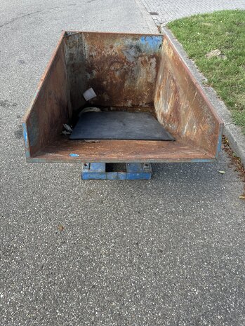 Gebruikte kantelbak (nr 2) 1460x900x860mm Gebruikte kantelbak (nr 2) 1460x900x860mm