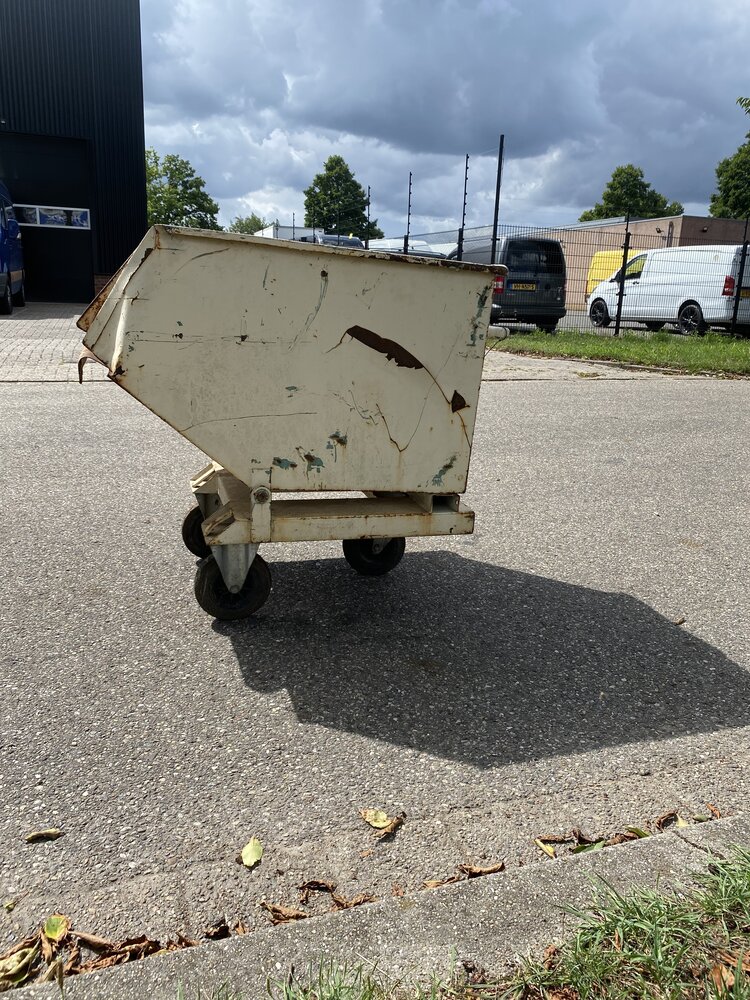 Gebruikte kantelbak (nr 17) 1200x670x920mm Gebruikte kantelbak (nr 17) 1200x670x920mm