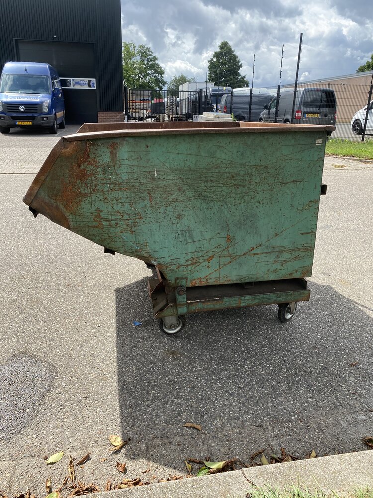 Gebruikte kantelbak (nr 23) 1350x1300x1040mm Gebruikte kantelbak (nr 23) 1350x1300x1040mm