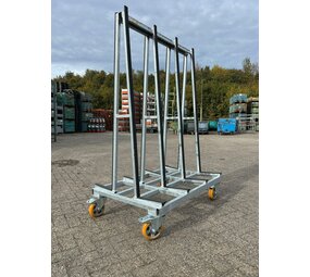 Nieuwe glasbok dubbelzijdig met wielen 1200x800x1740mm Nieuwe glasbok dubbelzijdig met wielen 1200x800x1740mm