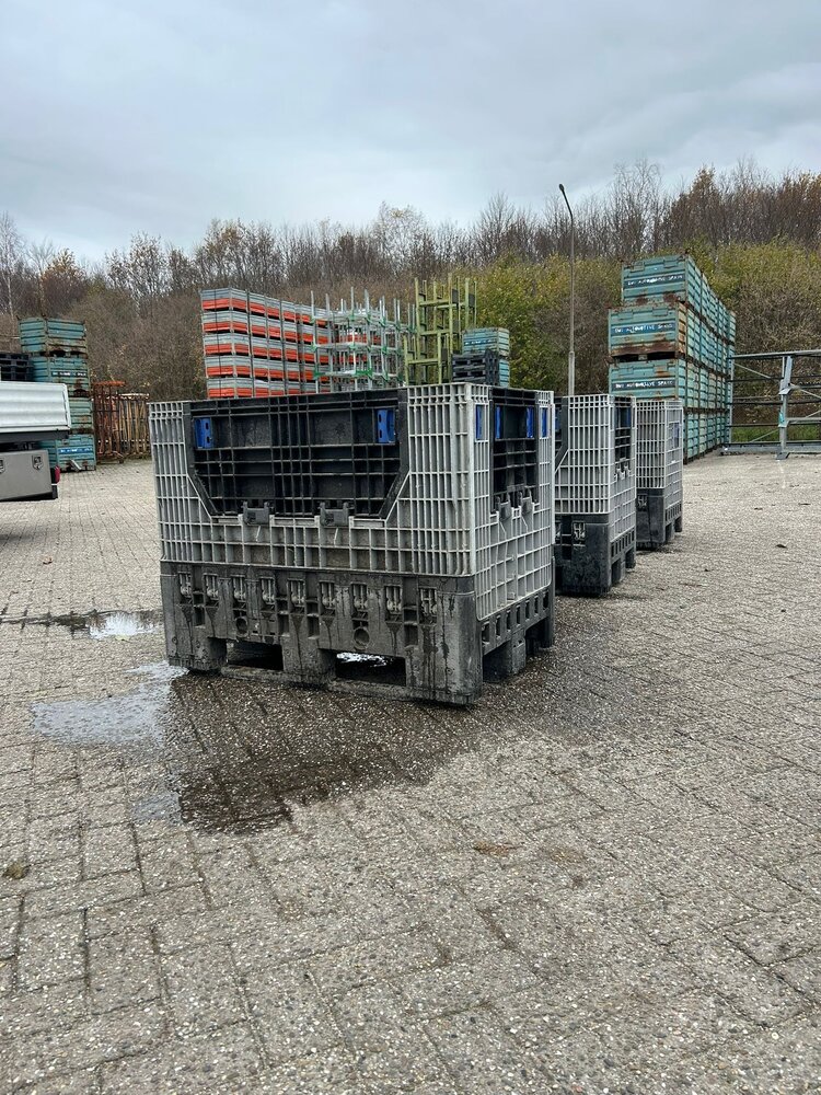 Partij gebruikte inklapbare kunststofbakken 1200x800x1000mm Partij gebruikte inklapbare kunststofbakken 1200x800x1000mm