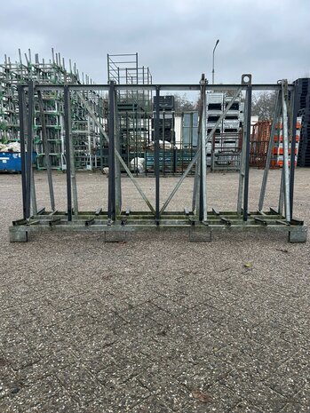 Glasbok incl. resteel stokken 2700x750x1500mm Glasbok incl. resteel stokken 2700x750x1500mm
