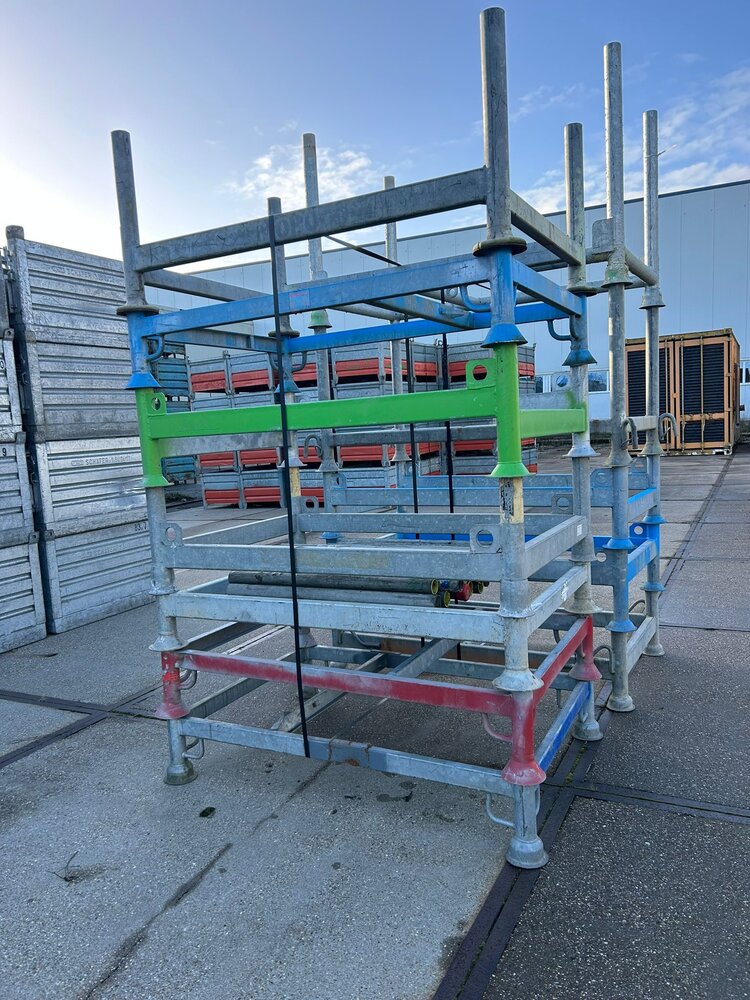 Partij gebruikte bouwpallets ( 12st ) 1300x900x800mm