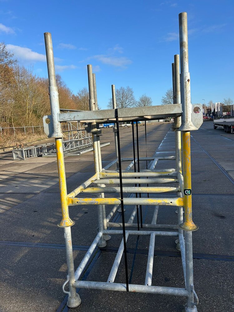 Partij gebruikte stapelpallets (6st) 920x920x650mm