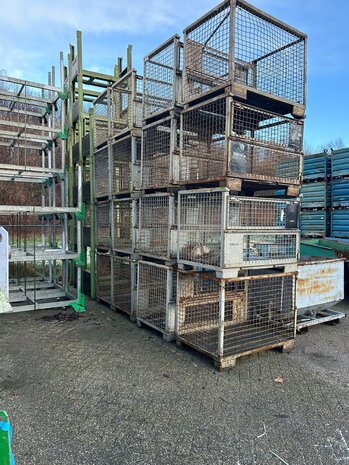 Gebruikte gitterbox 1240x840x960mm Gebruikte gitterbox 1240x840x960mm