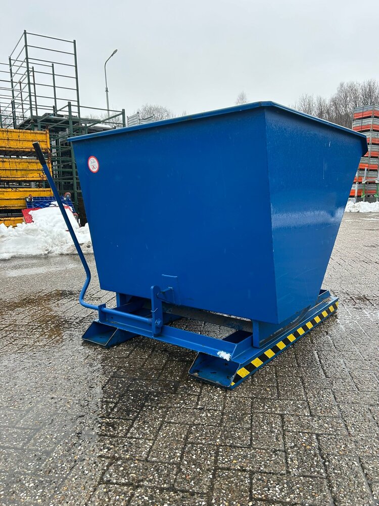Elwina Gebruikte 1000L kantelbak 1350x1250x1150mm