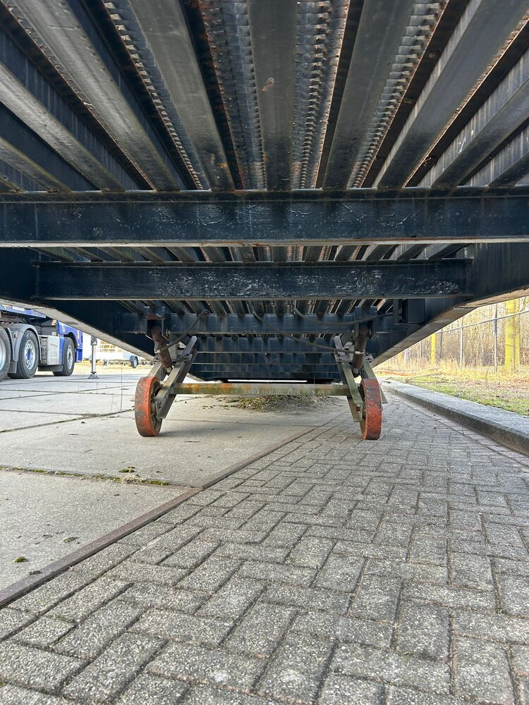 Elwina Gebruikte mobiele laadbrug 12 ton Elwina Gebruikte mobiele laadbrug 12 ton