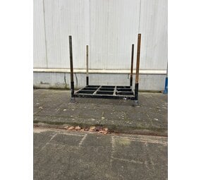 Gebruikte  stapelracks 1150x1150x1100mm