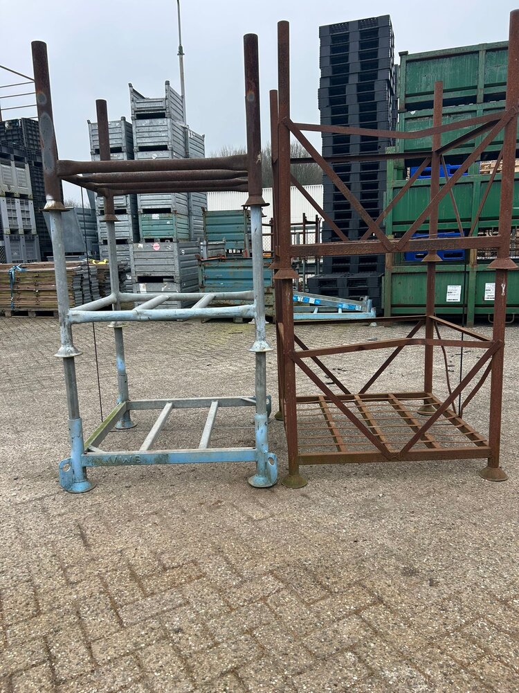 Partij gebruikte bouwpallets ( 5st ) 1000x1000x650mm