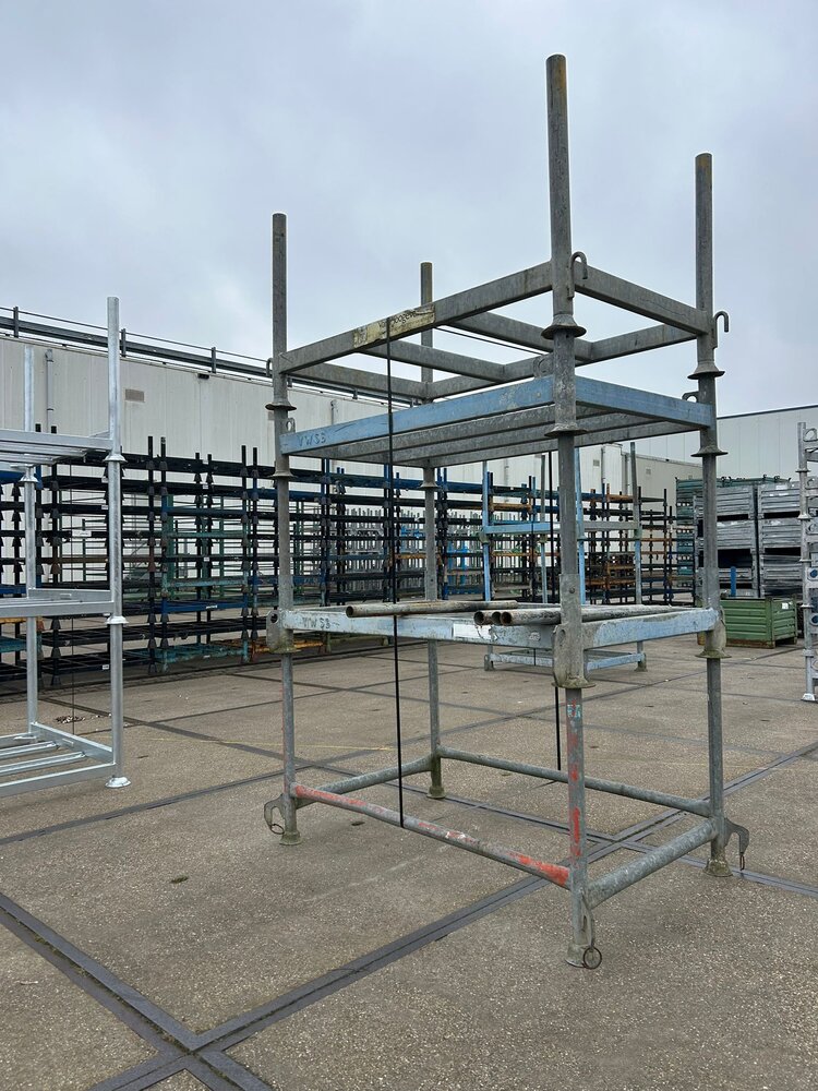 Partij gebruikte bouwpallets ( 4st ) 1500x1100x800mm