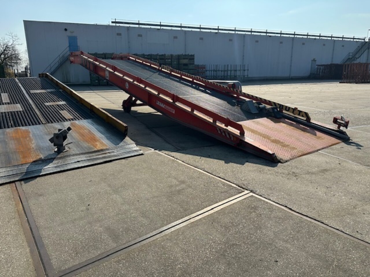 Butt Gebruikte Butt Laadbrug 9 Ton