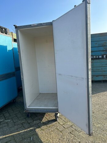 Geïsoleerde rolcontainers 940x730x1750mm