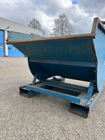 Elwina Gebruikte zelfkiepener 600L kantelbak 1300x1050x920mm