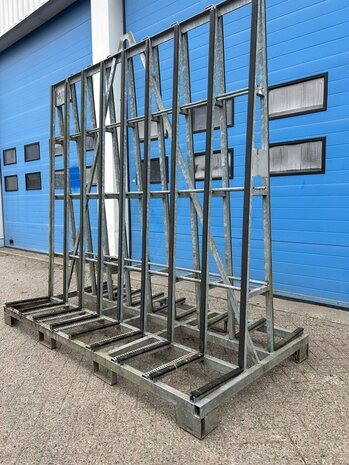 Gebruikte verzinkte glasbok dubbelzijdig  2400x1200x2300 mm