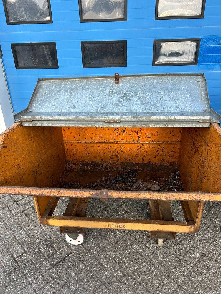 Zelfkiepende kantelbak 1400x1350x1300mm 1000L