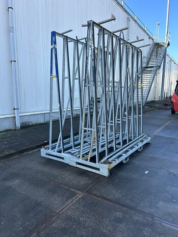 Partij gebruikte glasbok dubbelzijdig (2st) 2300x800x2400 mm Partij gebruikte glasbok dubbelzijdig (2st) 2300x800x2400 mm