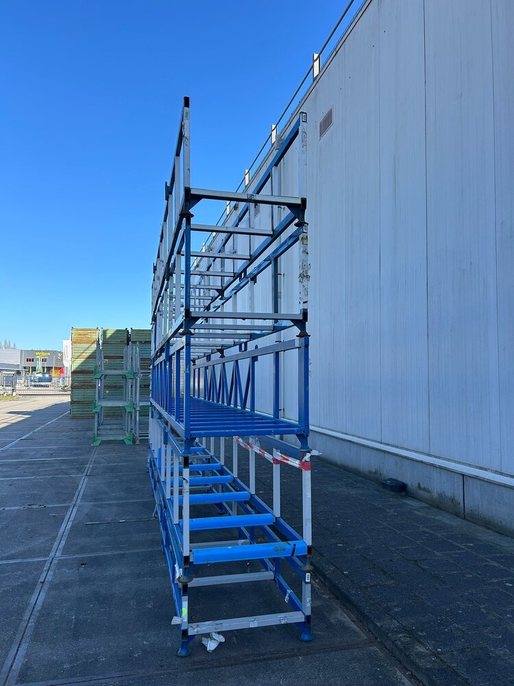 Partij langmateriaal bakken  (5st) 6000x740x700mm