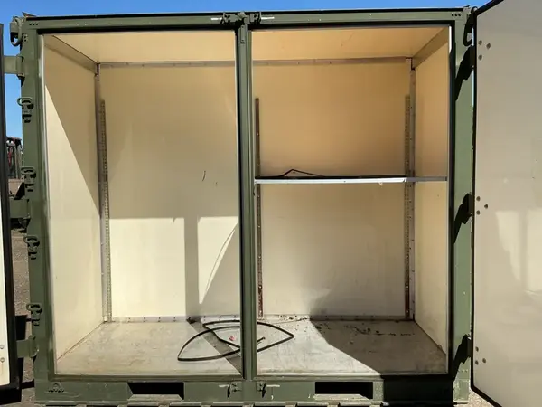 Geïsoleerde container 2650x2240x2300mm nr:420 Geïsoleerde container 2650x2240x2300mm nr:420