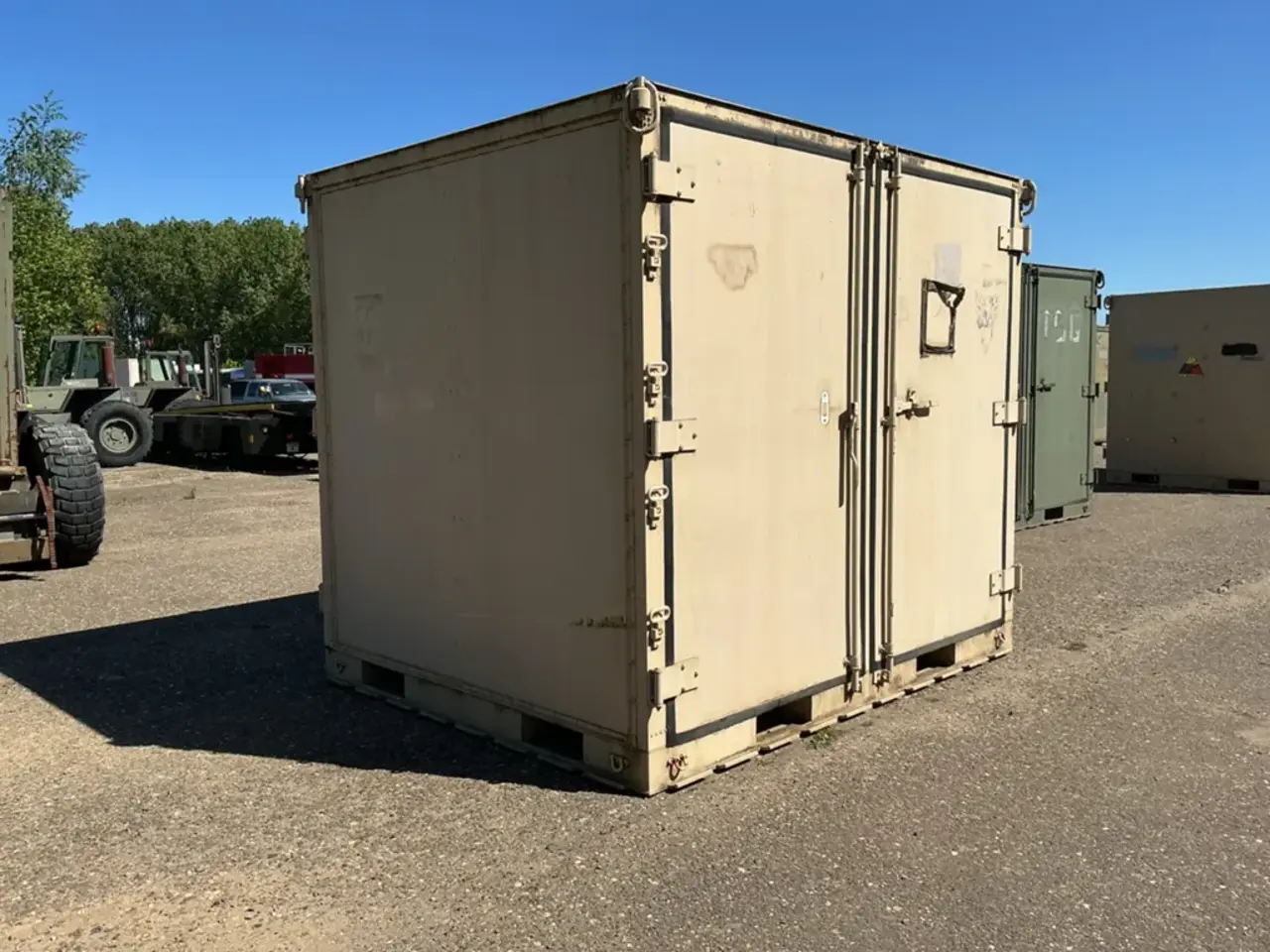 Geïsoleerde container 2650x2240x2300mm nr:417 Geïsoleerde container 2650x2240x2300mm nr:417