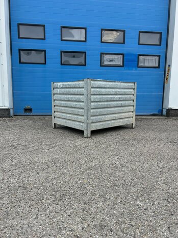 Gebruikte stalen bakken 1200x1000x860mm Gebruikte stalen bakken 1200x1000x860mm