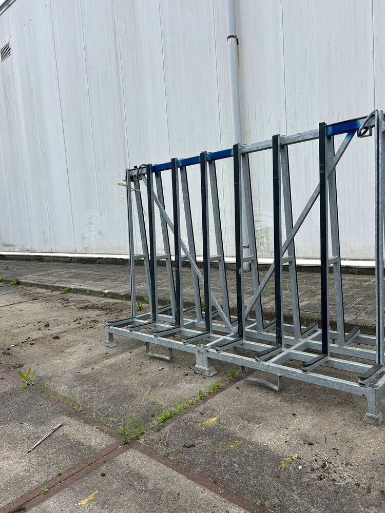Gebruikte verzinkte dubbelzijdige glasbok 2000x750x1460 mm