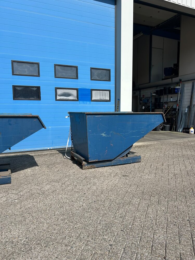Gebruikte kantelbak 1800x1050x1070mm 1200L