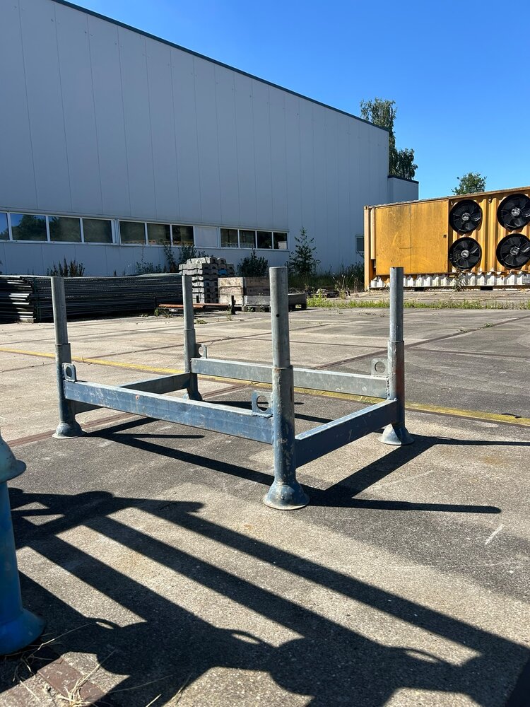 Partij gebruikte verzinkte bouwpallets ( 10st ) 1200x800x660mm Partij gebruikte verzinkte bouwpallets ( 10st ) 1200x800x660mm