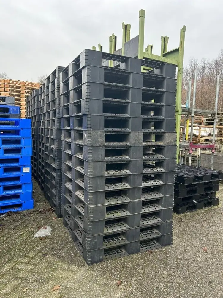 Partij kunststof pallets ( 10st ) 1100x1100mm Partij kunststof pallets ( 10st ) 1100x1100mm