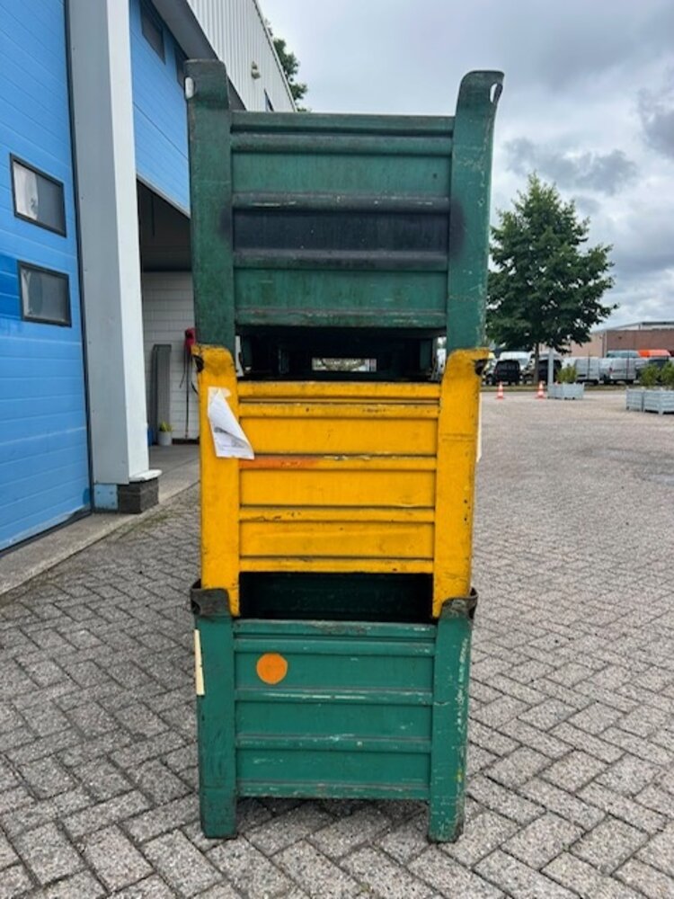 Partij stapelbakken 800x600x600mm 12st Partij stapelbakken 800x600x600mm 12st