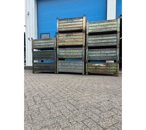 Partij gebruikte stapelbakken 1200x800x600mm (11st ) Partij gebruikte stapelbakken 1200x800x600mm (11st )