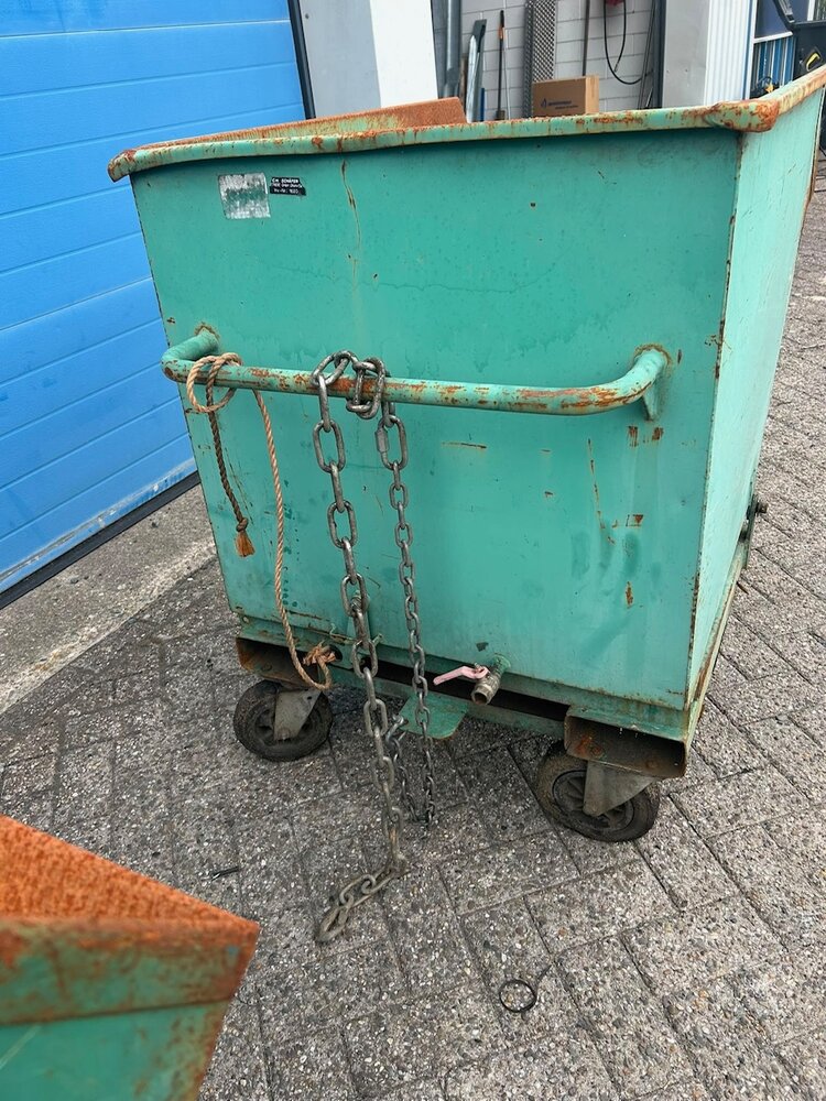 Gebruikte kantelbakken 1400x800x1100mm (2st)